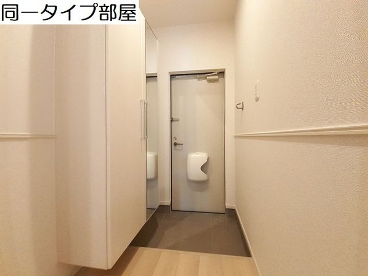 ヘリテージSの玄関