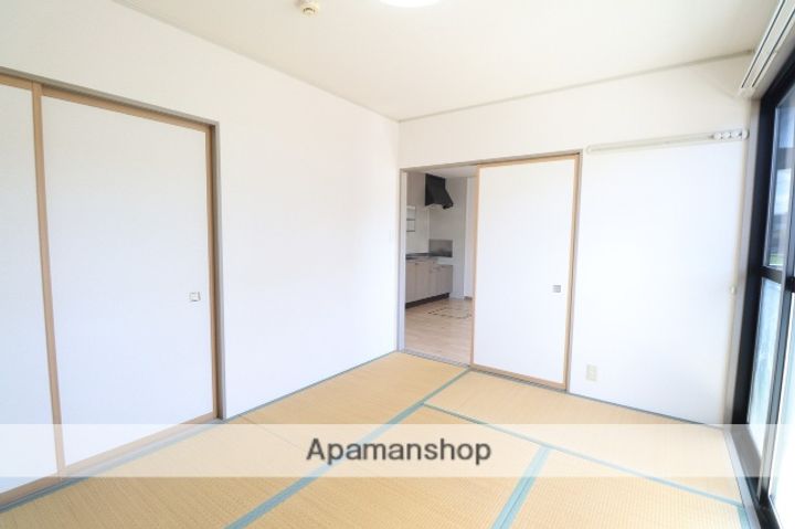 スカイクレスト A102の内装