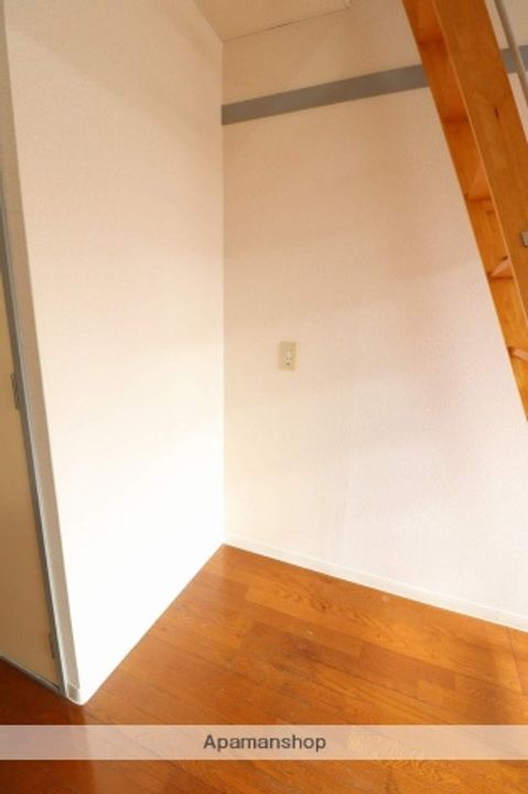 モア・アペックス清水町202の内装