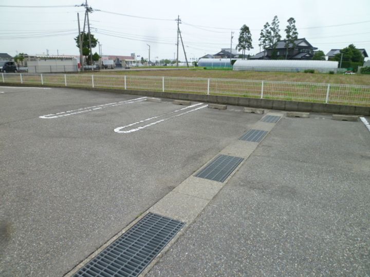 プール・トゥジュールCのその他画像