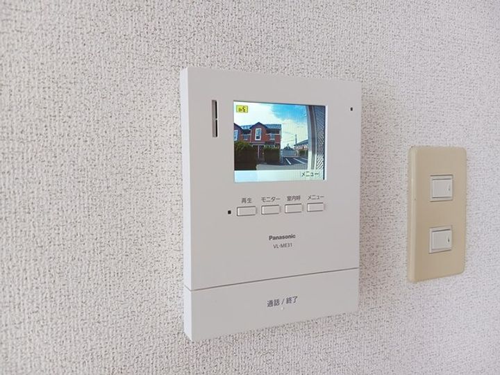 プール・トゥジュールCのその他画像