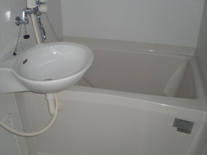 レオパレスメゾンエトワール203の風呂