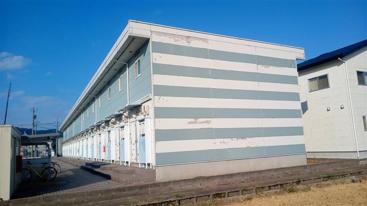 レオパレスセヴィル下窪202の外観