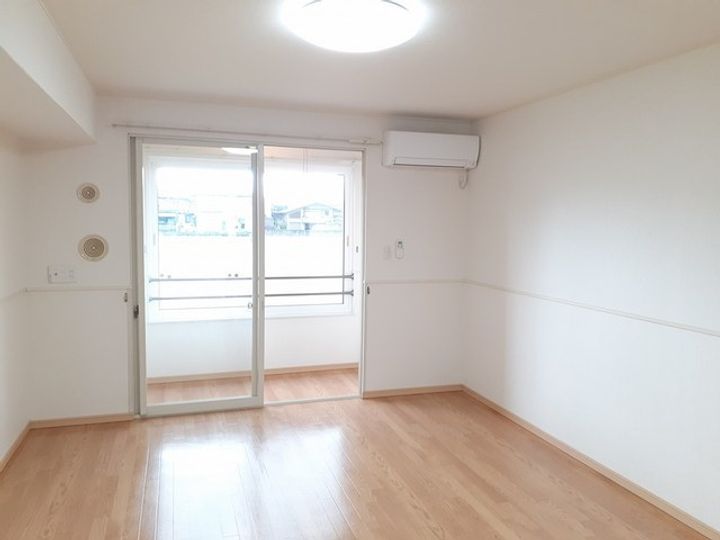 フィオーレ 野村 Ⅰの居間