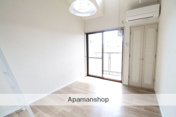 ボヌールのうまちⅠ206の居間