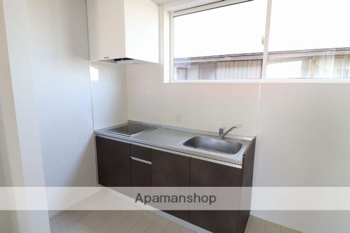 富山県砺波市栄町の賃貸アパート203のキッチン