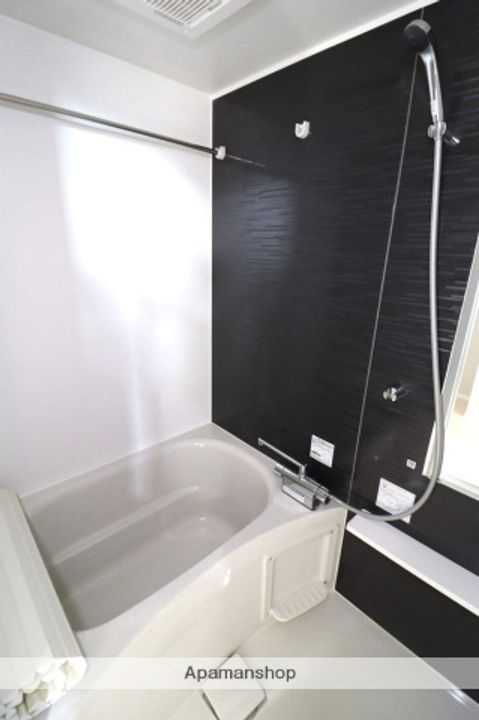 富山県砺波市栄町の賃貸アパート203の風呂