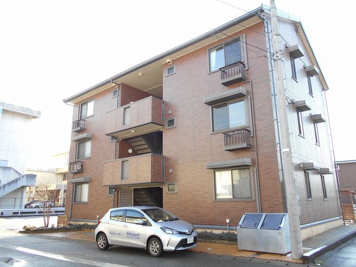 セジュールサンロイヤルの外観