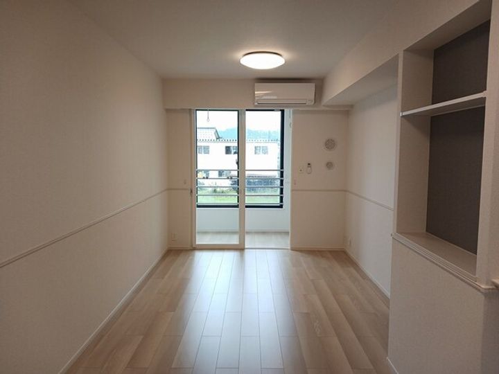 グレース ローズⅠの居間