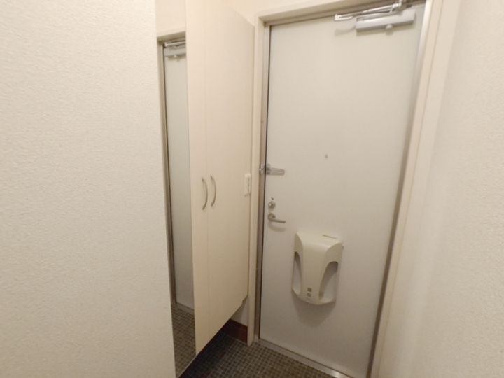 JUST THE DーROOMの玄関