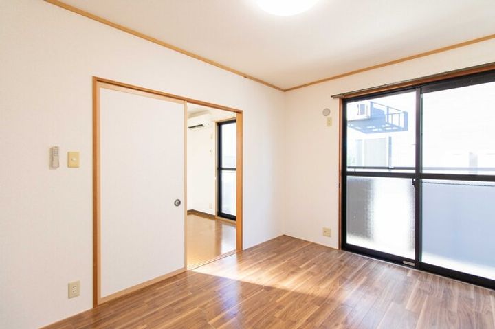 セジュール北浦 Bの居間