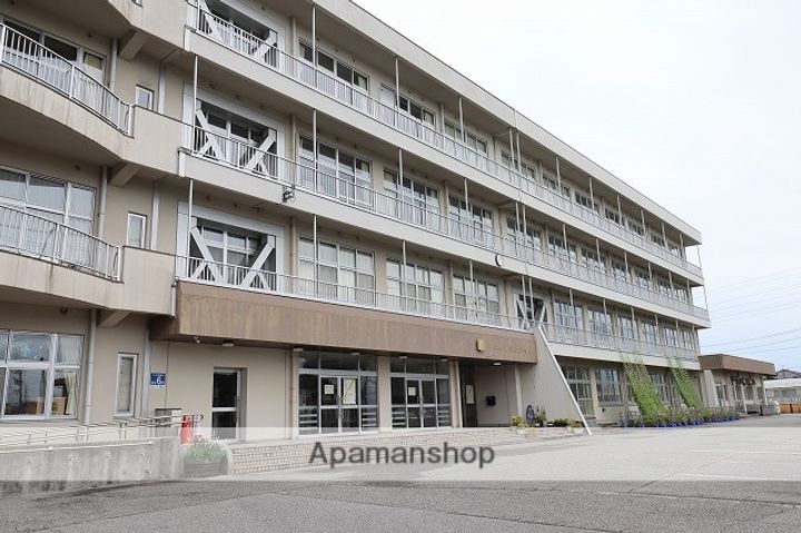 N’ENUPHAR A棟の周辺