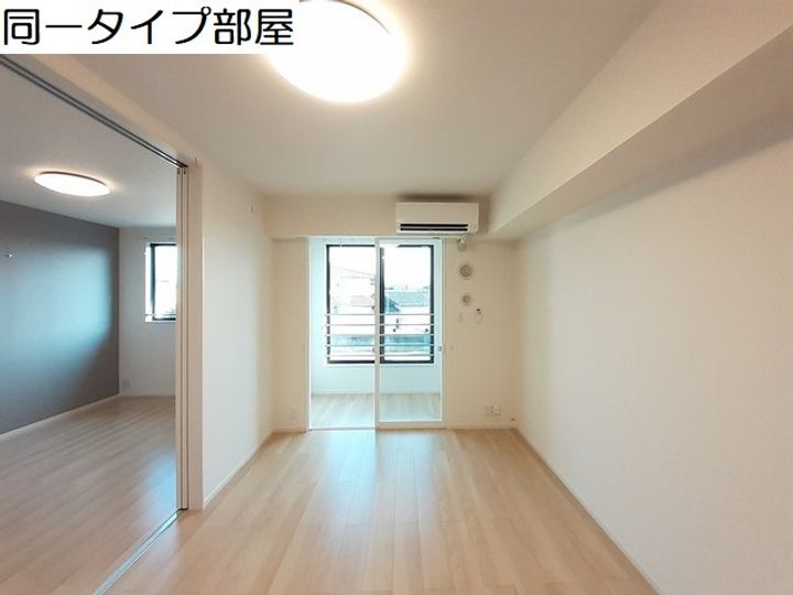 スリージェメゾン Ⅰの居間
