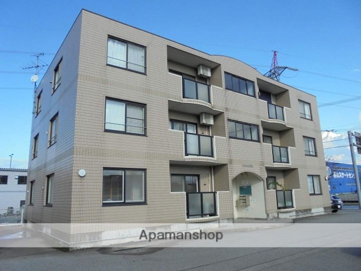 富山県富山市萩原の賃貸マンションの外観