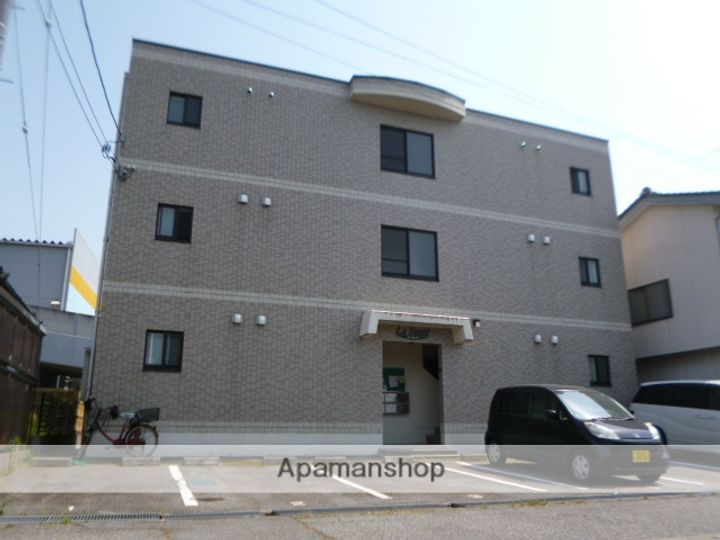 ラ・サンテ102の外観