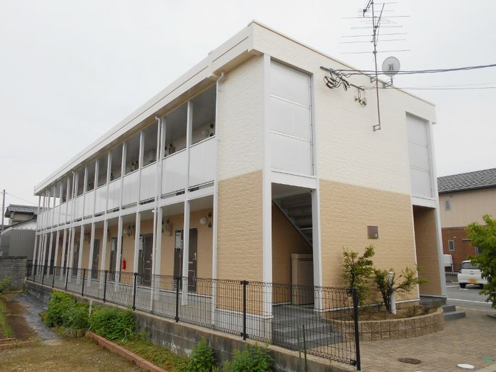 レオパレスセドナⅡ106の外観