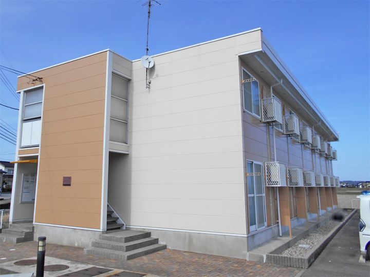 レオパレスミレ102の外観