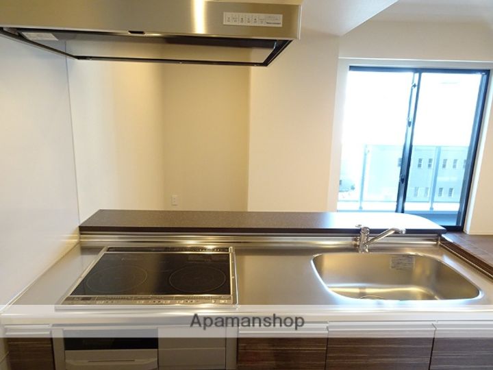 ファースト・レーベン大手町ANNEX801のキッチン