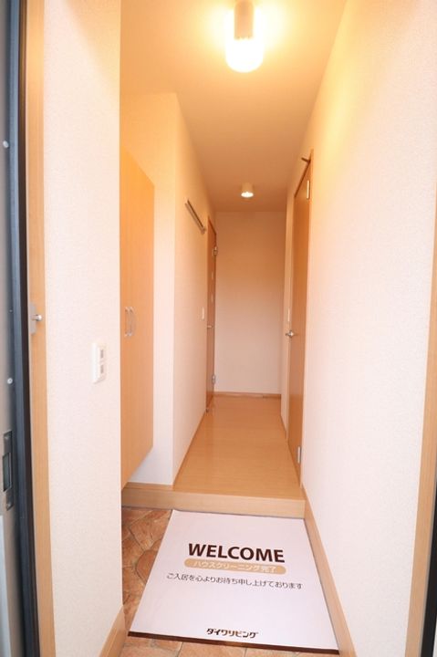 メゾン ドレッセの玄関