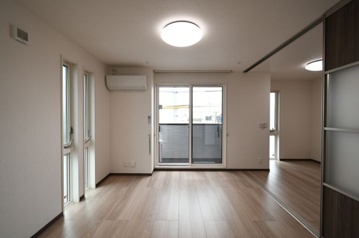 HAPPINESS・FORTRESS(ハピネス・フォーレス)の居間