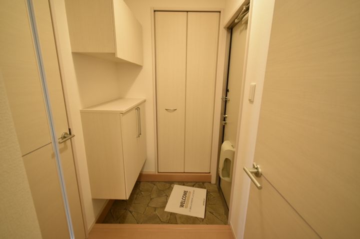 ル・シエル花園の玄関