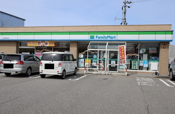 ルミエール Aの周辺