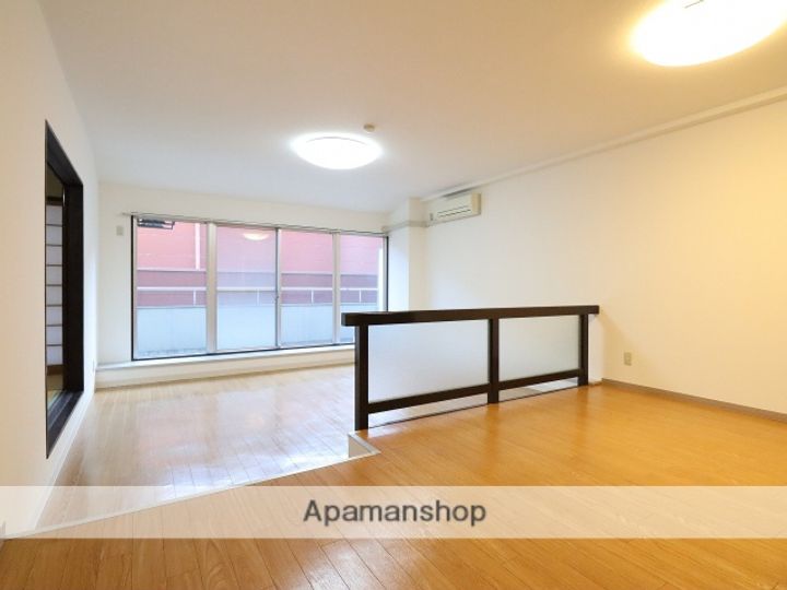 ベルヴィー・カワカミ2-Cの居間