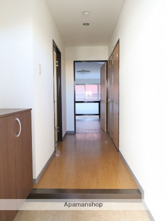 ベルヴィー・カワカミ2-Cの玄関