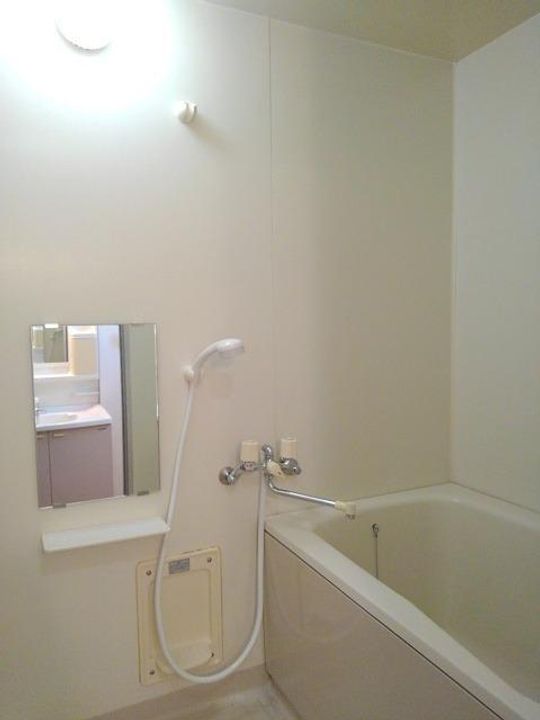 カーサ・フィオーレS棟の風呂