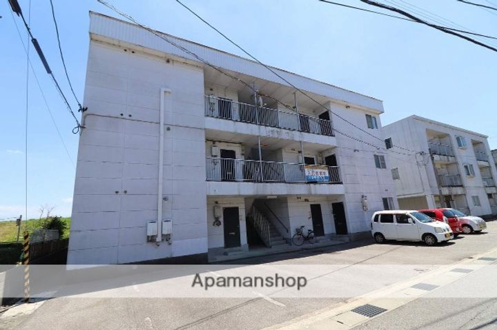 リバーサイド駒見の外観