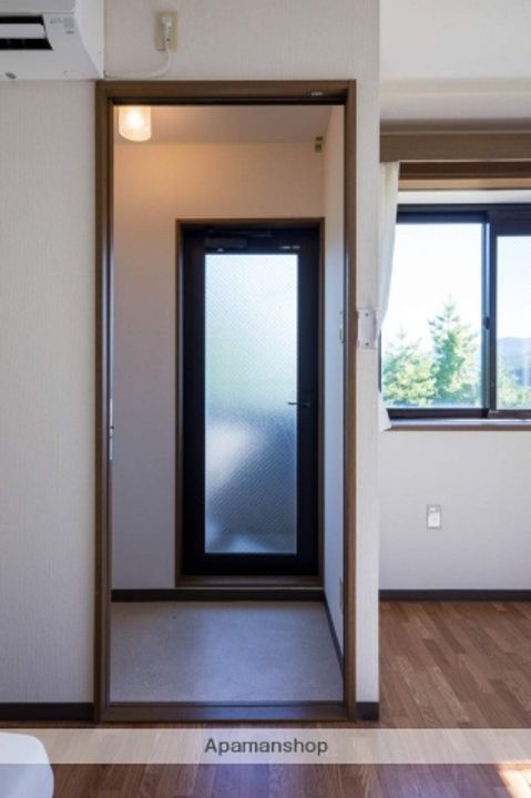 ルイーネ東黒牧210の内装