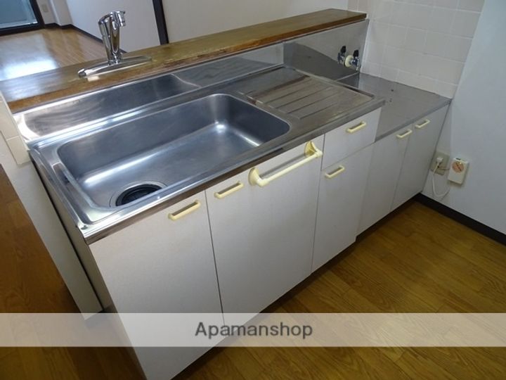 ネオサイト・タカムラ A棟の内装