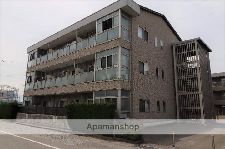 富山県黒部市立野の賃貸マンション302の外観