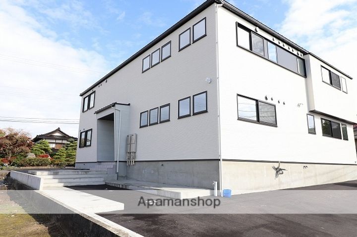 NEO SQUARE Ⅵ103の外観