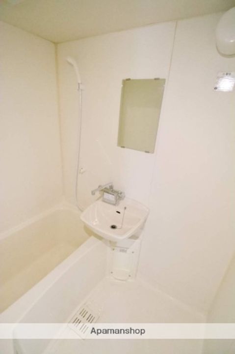 富山県高岡市戸出吉住の賃貸マンションの風呂