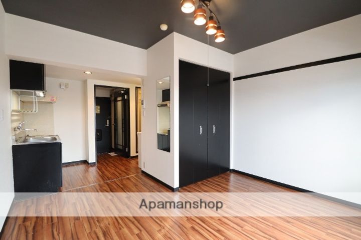 サンライトイン高岡6301の居間