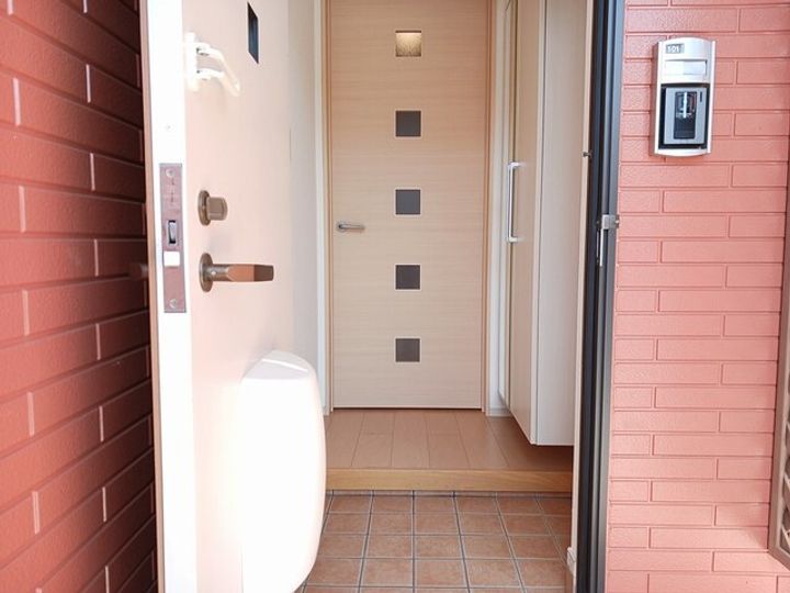 チューリップ・12の玄関