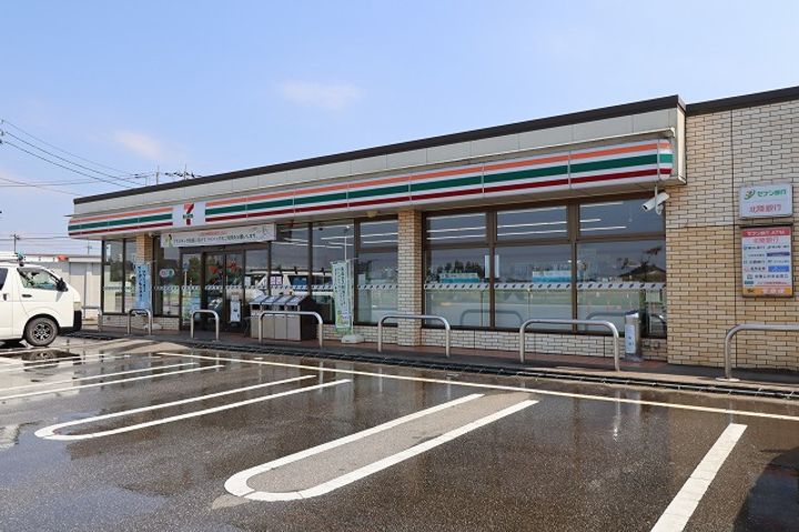 チューリップ・12の周辺