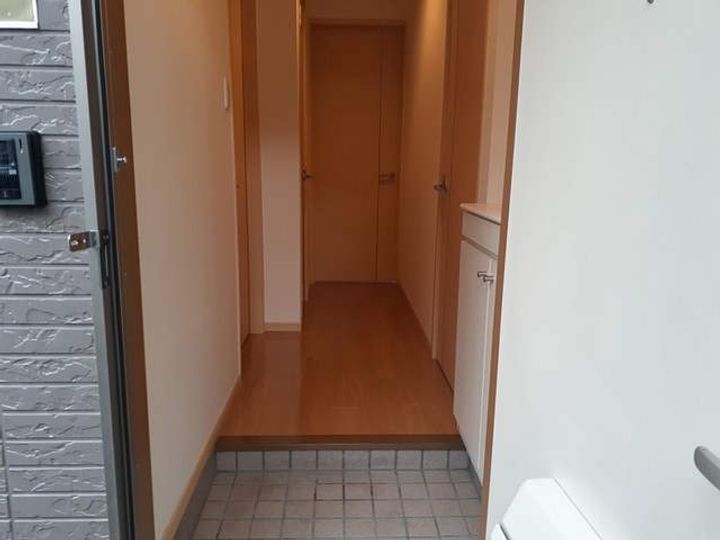 ガーデンハイツの玄関