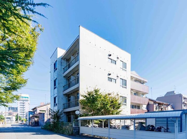 JーHOUSE駅南の外観