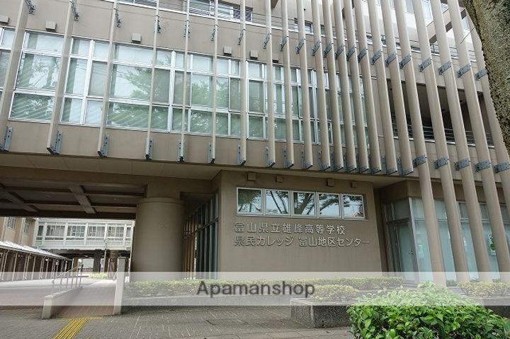 富山県富山市駒見の賃貸アパートの周辺