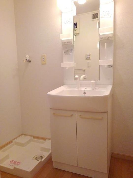 カトルセゾンBのその他画像