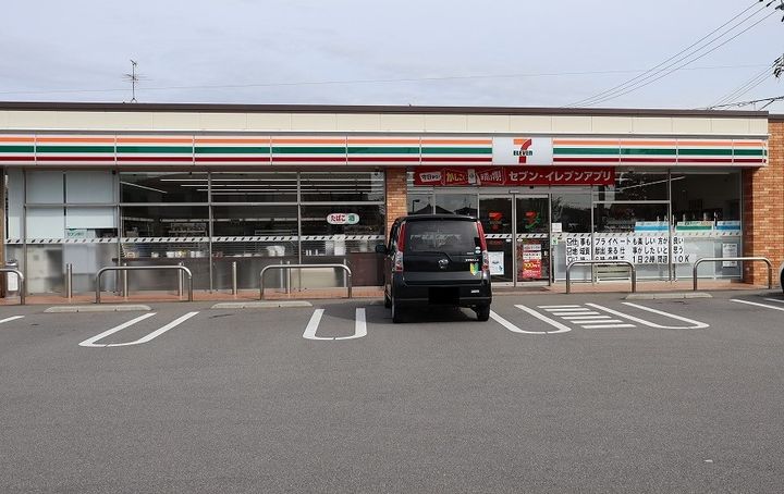 プラッツの周辺