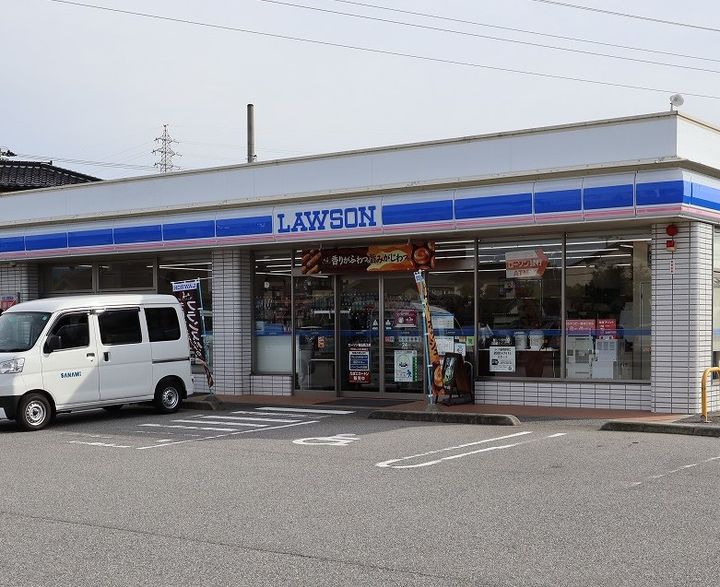 プラッツの周辺