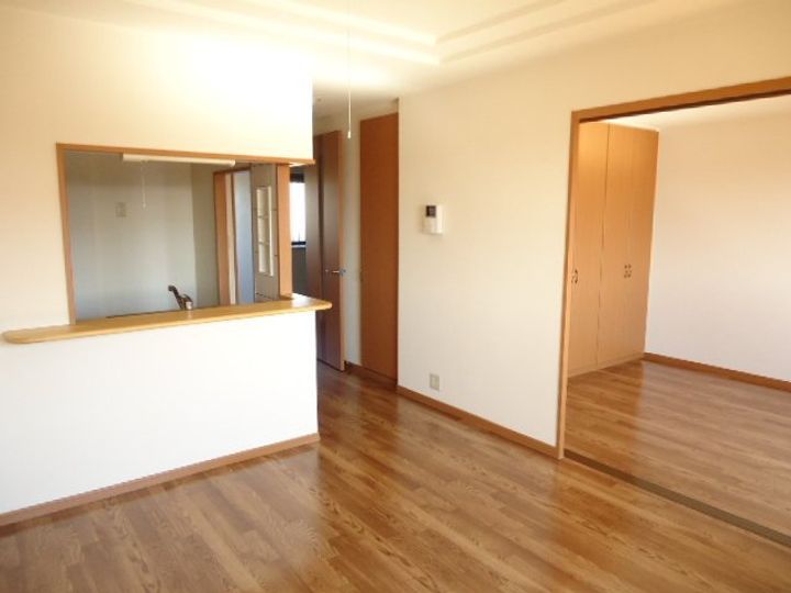 フォレストヴィラ本江の居間