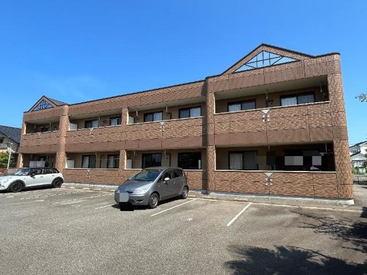 フォレストヴィラ本江の外観