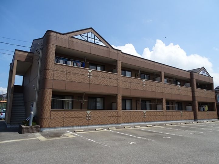 フォレストヴィラ本江の外観