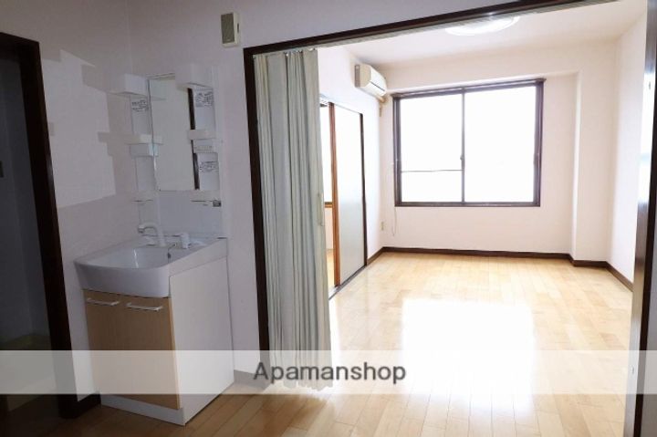 コーポヴァロン1-Cの内装