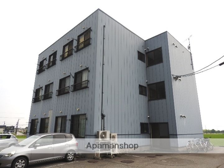 コーポヴァロン1-Cの外観