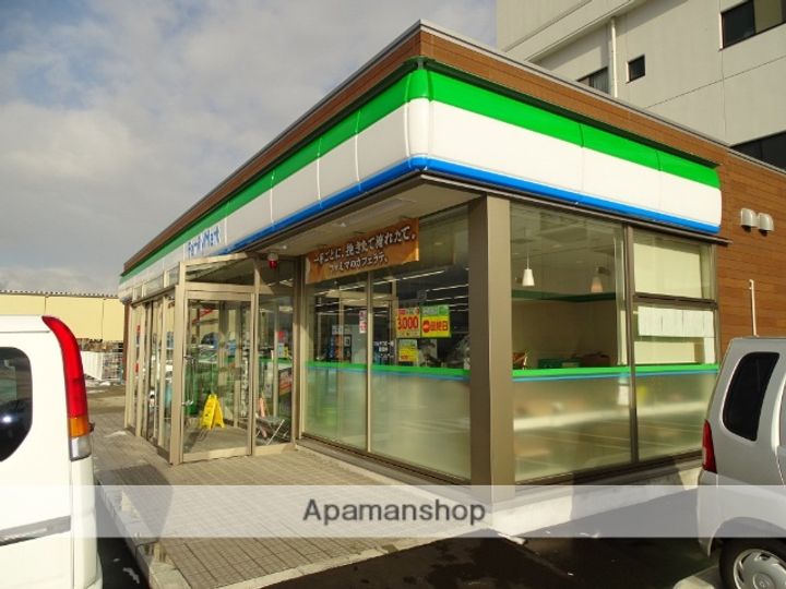 イーストアベニュー高校前102の周辺